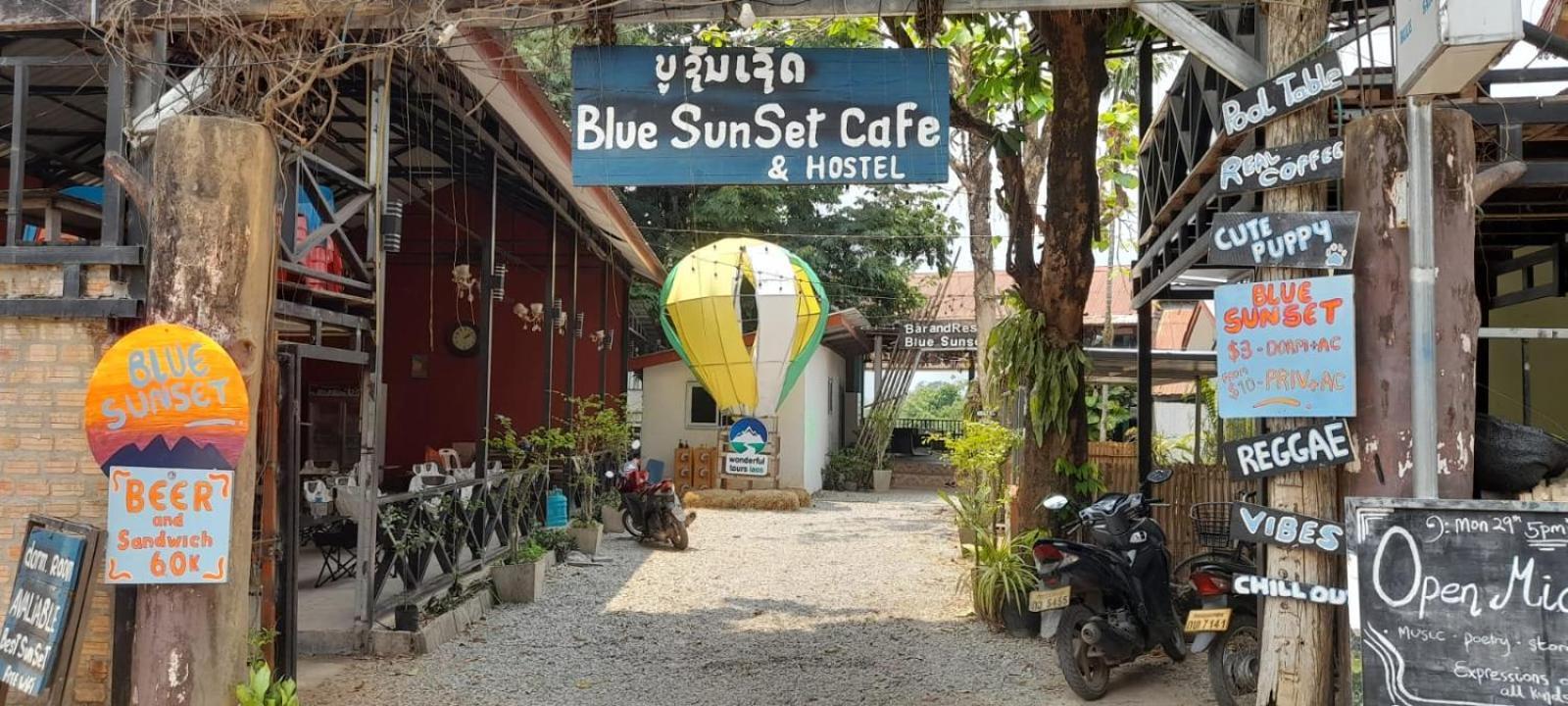 Blue Sunset Hostel Vang Vieng Exterior foto